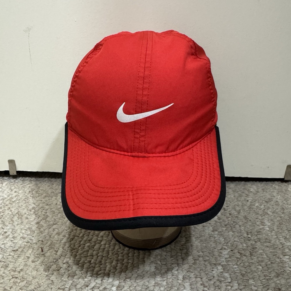 NIKE Featherlight Red Hat Cap Adjustable Dri-Fit Golf Running Activewear